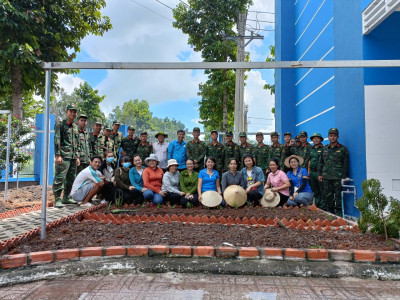 TRƯỜNG TIỂU HỌC PHÚ TÂN: TỔNG VỆ SINH TRƯỜNG HỌC ĐÓN CHÀO NĂM HỌC MỚI 2023 - 2024