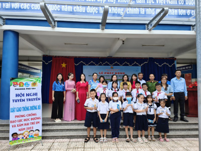 LIÊN ĐỘI TIỂU HỌC PHÚ TÂN TỔ CHỨC LỄ PHÁT ĐỘNG CHỦ ĐỀ CÔNG TÁC ĐỘI VÀ PHONG TRÀO THIẾU NHI NĂM HỌC 2023-2024