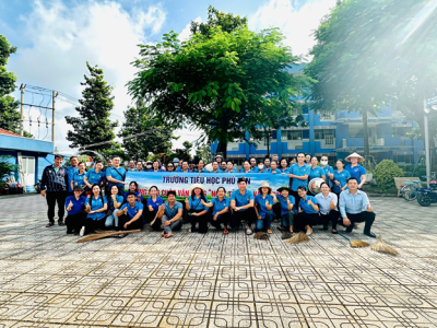 TRƯỜNG TIỂU HỌC PHÚ TÂN TỔ CHỨC "NGÀY THỨ BẢY VĂN MINH" - TỔNG VỆ SINH CHÀO MỪNG NĂM HỌC MỚI