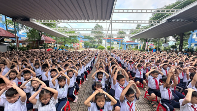 TRƯỜNG TIỂU HỌC PHÚ TÂN TỔ CHỨC CHUYÊN ĐỀ "GIẢNG DẠY KỸ NĂNG AN TOÀN TRƯỜNG HỌC CHO HỌC SINH" NĂM HỌC 2025-2026