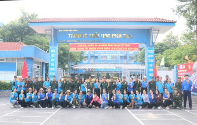 🌿🌿 TRƯỜNG TIỂU HỌC PHÚ TÂN PHỐI HỢP VỚI LỮ ĐOÀN TÁC CHIẾN ĐIỆN TỬ 98 TỔNG VỆ SINH, CHỈNH TRANG KHUÔN VIÊN TRƯỜNG