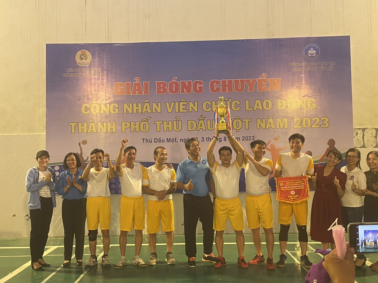 TRƯỜNG TH PHÚ TÂN THAM GIA GIẢI BÓNG CHUYỀN CÔNG NHÂN VIÊN CHỨC NGƯỜI LAO ĐỘNG THÀNH PHỐ THỦ DẦU MỘT NĂM 2023