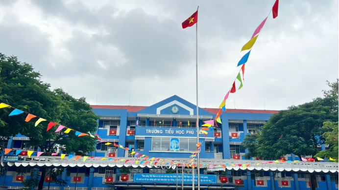 💥💥TRƯỜNG TIỂU HỌC PHÚ TÂN RỰC RỠ CỜ ĐỎ SAO VÀNG CHÀO MỪNG QUỐC KHÁNH 2/9 💥💥
